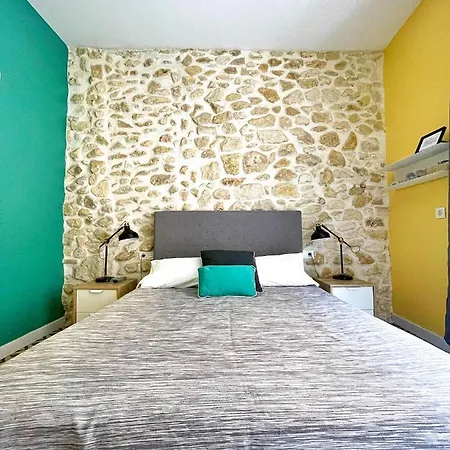San Nicolas بيت ضيافة لقنت