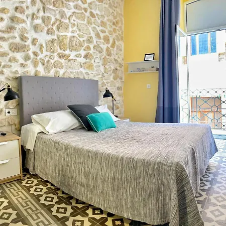 San Nicolas بيت ضيافة لقنت